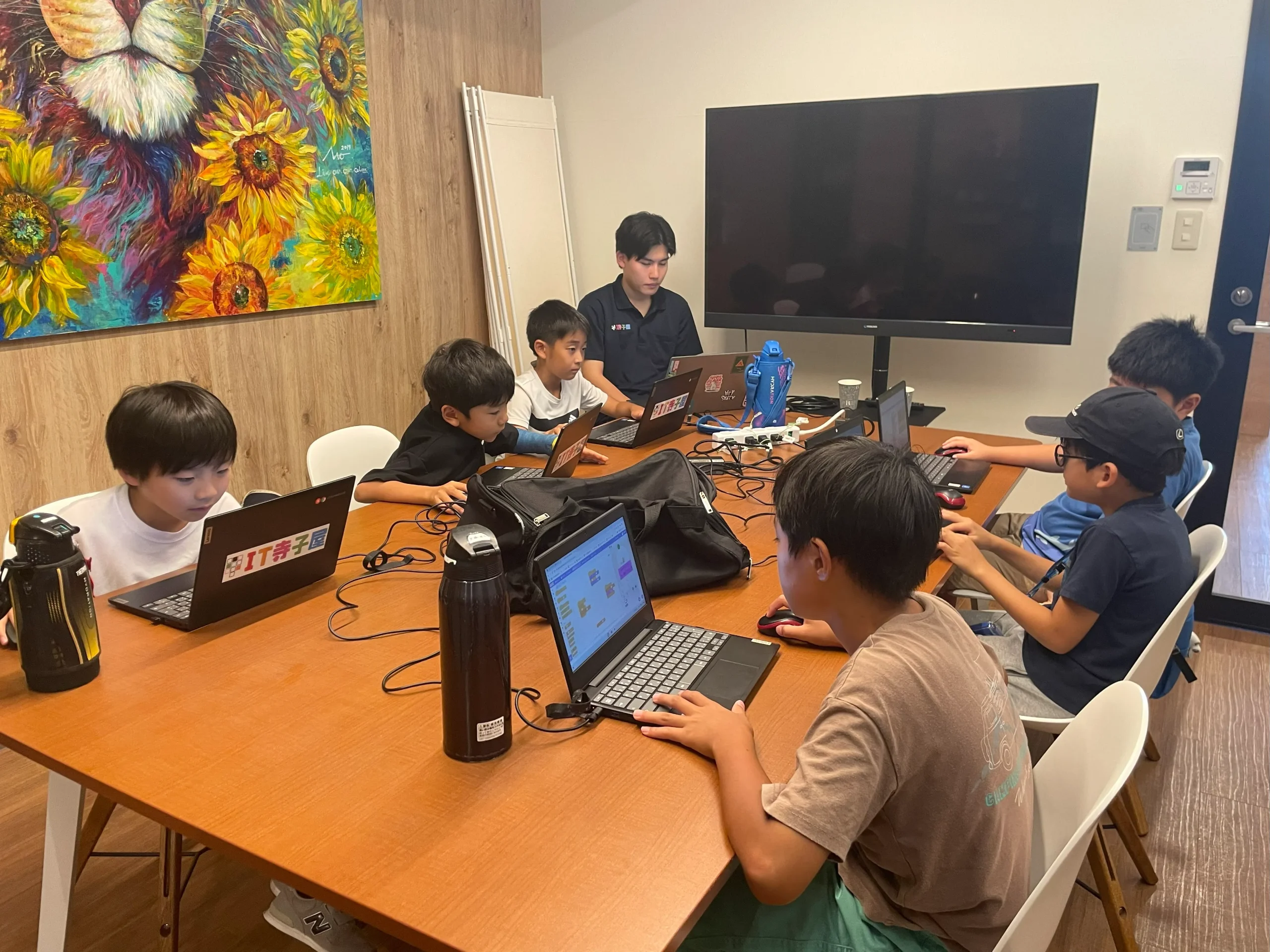 IT寺子屋のプロ講師が授業している画像